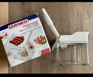 Leifheit Kirschentkerner Cherry Stoner  Cherry pitter tool