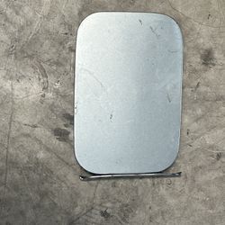 03 06 G35 Gas Tank Door