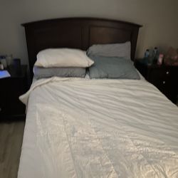 Queen Bedroom Set With 2 Night Stands