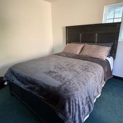 Queen Bed Set 