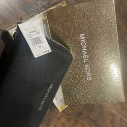 Michael Kors Leather Wallet 