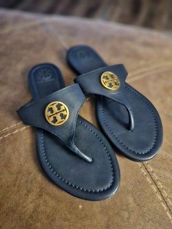 TONY B PRACTICALLY NEW  Sandals. Evt