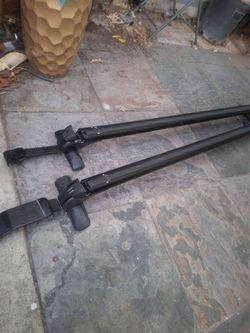Ford flex limited  top cross  rack  2pcs whit 2 key.