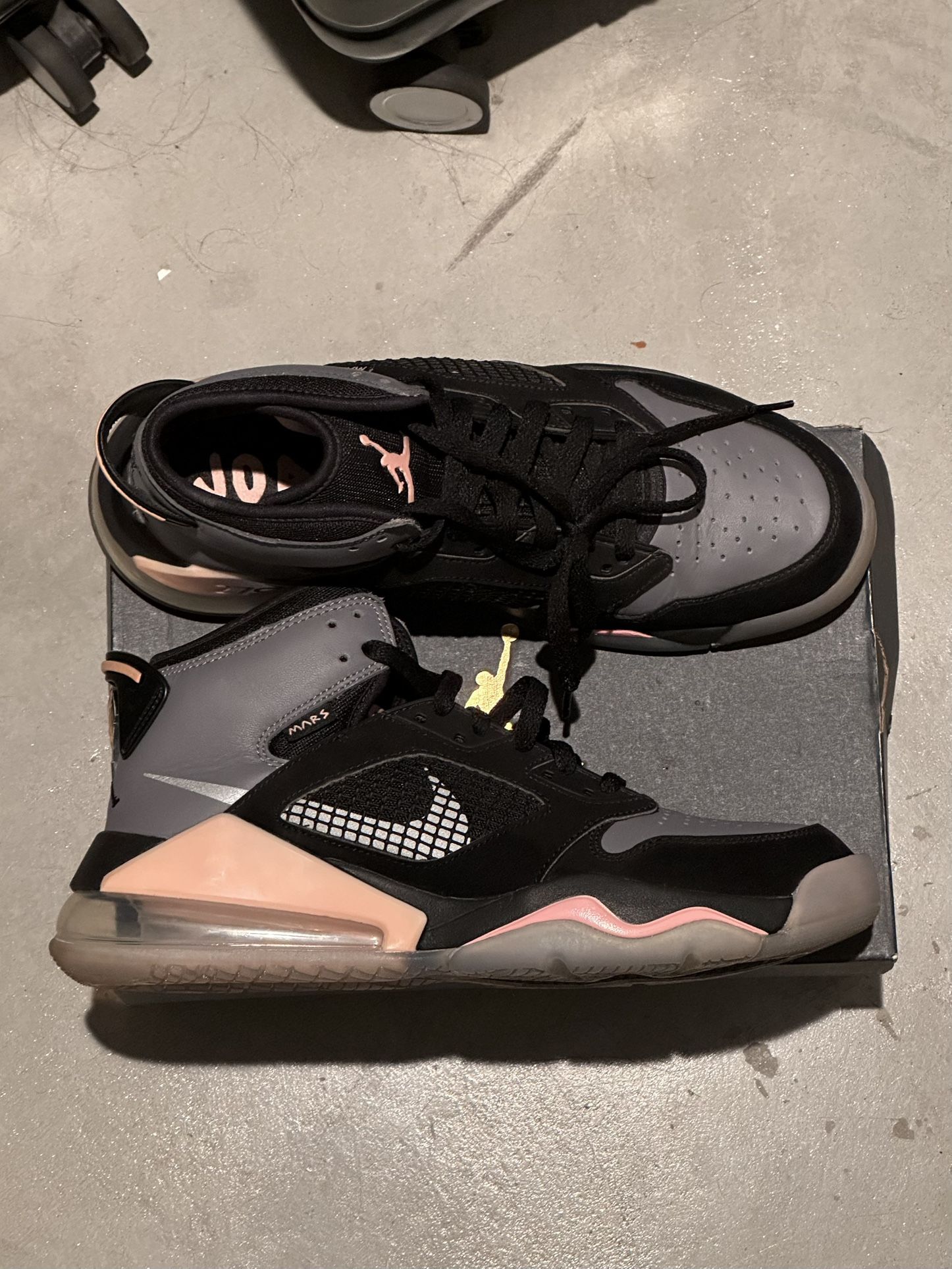 Nike Jordan Mars 270 Size 8.5