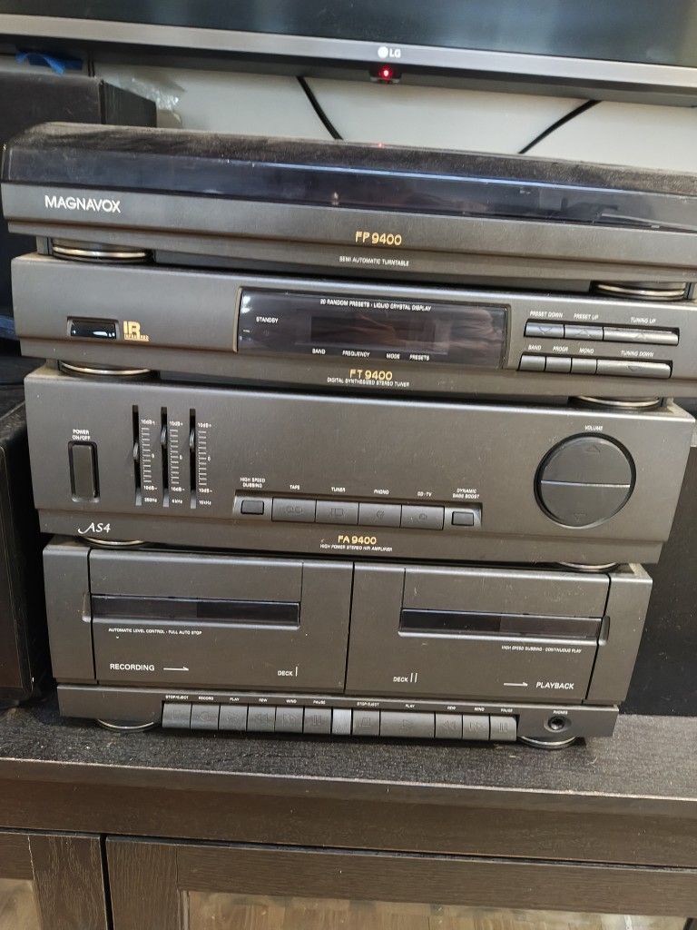 Magnavox Turntable Stereo Cassette System