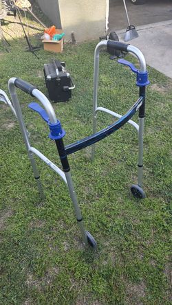 Foldable Rolling Walker