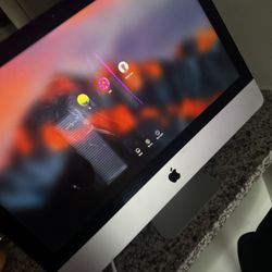 Early 2019 Apple iMac with 3.0GHz Intel Core i5 (27 inch Retina 5K Display, 8GB RAM, 1TB) NO MOUSE OR KEYBOARD 