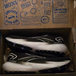 Brooks Shoes (MEN) 