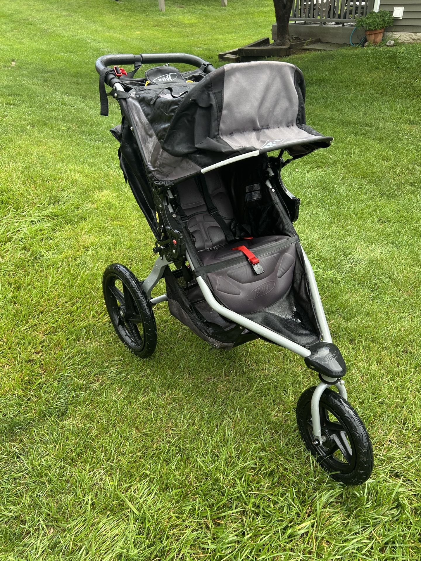 B O B jogging stroller in great condition