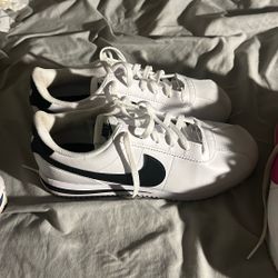 Nike Cortez