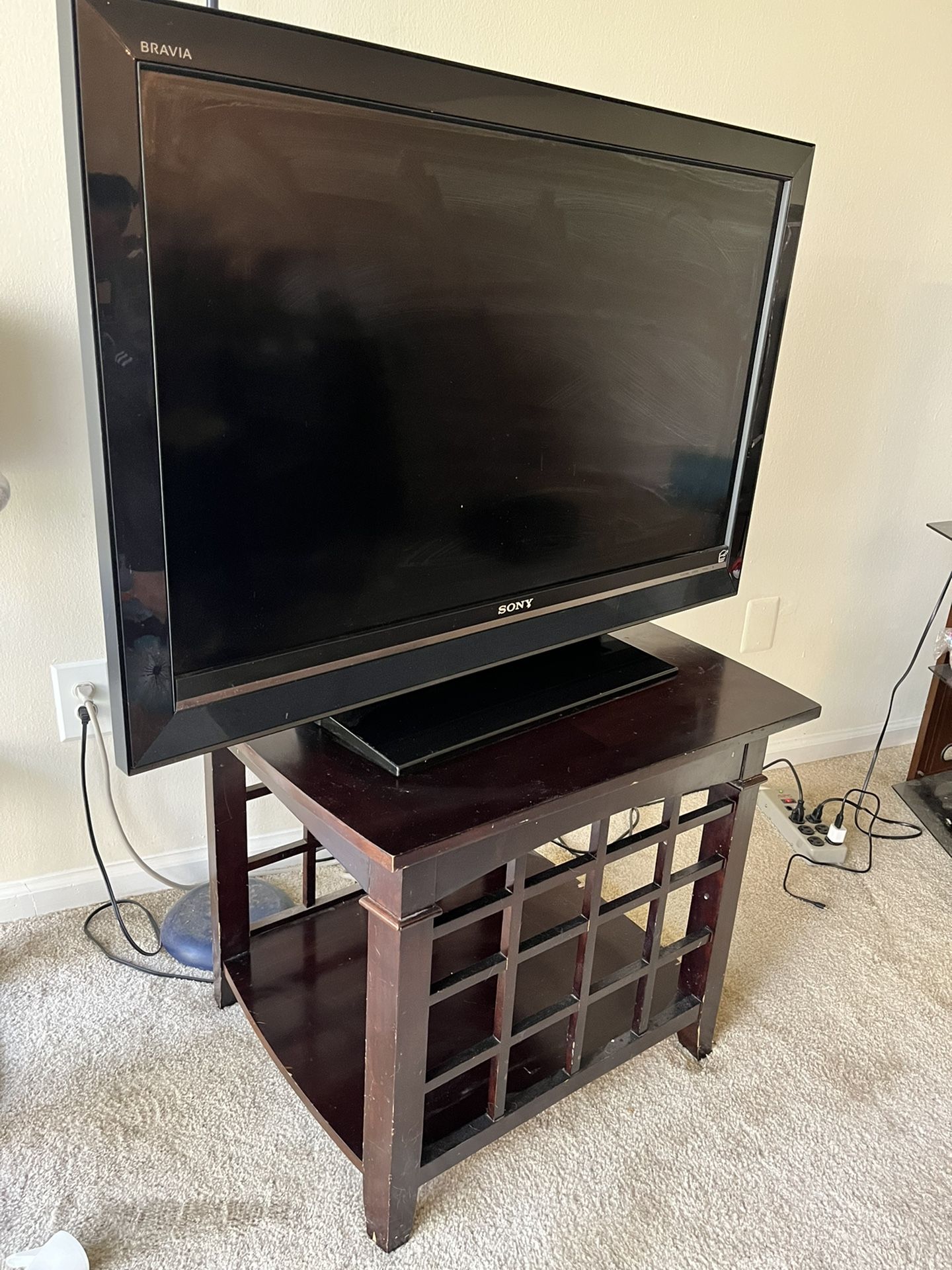 40 Inch Sony TV And Table 