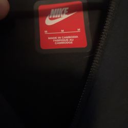 Nike Tech