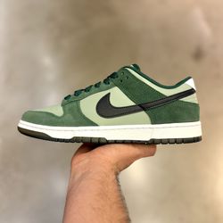 Nike Dunk Low SE “Jade Horizon Fir” Sizes 8 - 13 IN HAND BRAND NEW