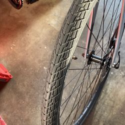 Giant Bicycle CROSSCUT METRO ERT Tires