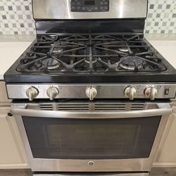 GE Gas Range