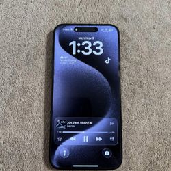 Unlocked iPhone 14 Pro with 128GB. Everything works perfectly fine with no issues at all. Comes with a case but no charger. No trades!