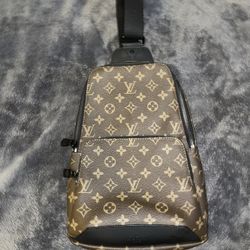 Louis Vuitton/ Cross Body/Brown 