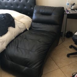 comfortable black Leather Lazyboy sofa couch