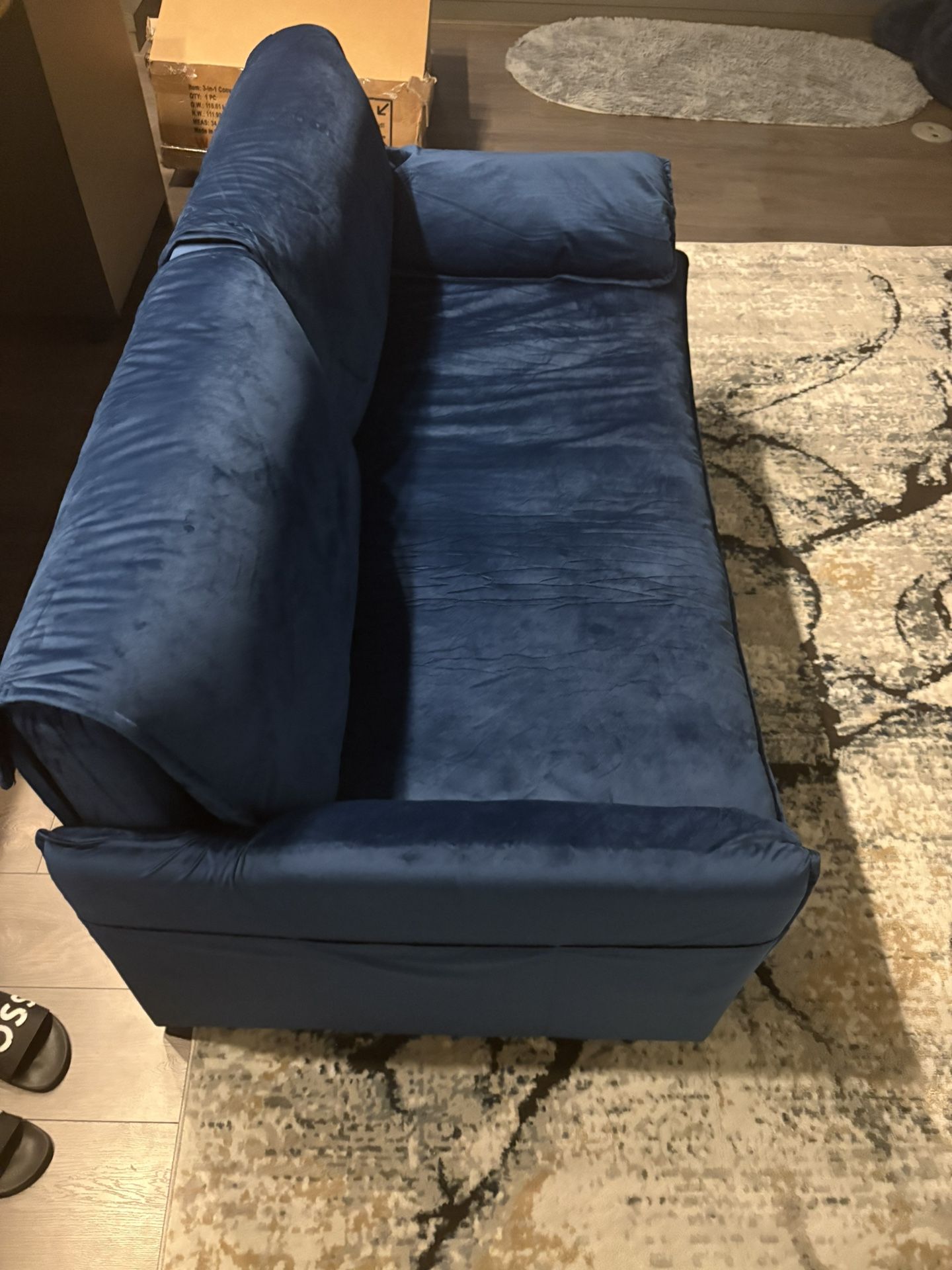 Modern Navy Blue Velvet Sofa Bed – Pull-Out Sleeper Couch