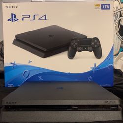 PS4 (1TB) Comes In Box