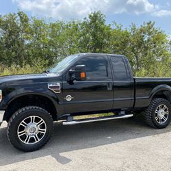 2010 FORD F-250 4WD TURBO DIESEL 2 OWNER FL TRK*FINANCING*TRADES CLEAN  146,000 MILES  CLEAN CARFAX  CLEAN FLORIDA TITLE  TRUCK IS DELETED  HAS ALL SE