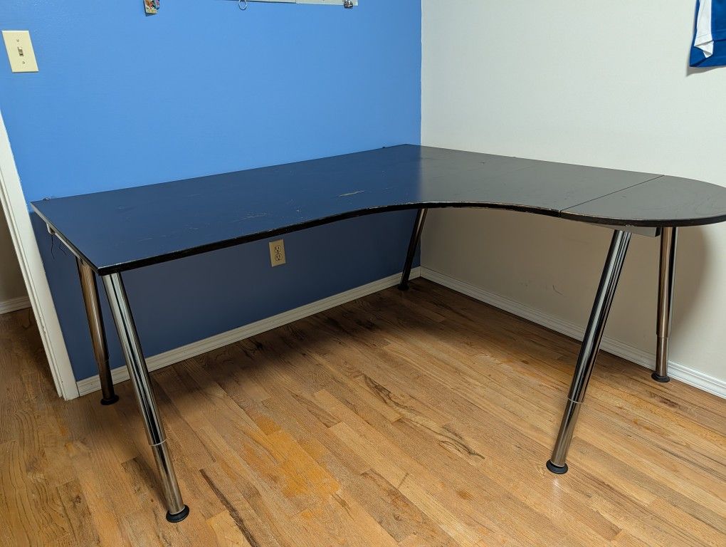 Ikea Gallant Corner Desk
