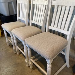 Bar stools ASHLEY FURNITURE 3  for $90