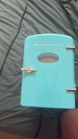 Small miniature Fridge