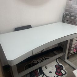 Tresanti Table