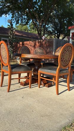 Solid wood 🪵 Dinning Table