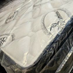New mattress sets King and cali king $290, Queen $240, Full $210, Twin $180 < Delivery available > Hablo español