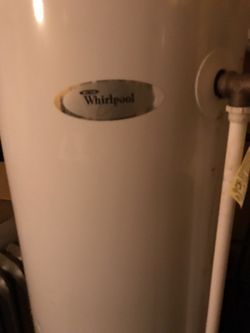 Whirlpool 40 Gallon Gas powered hot water tank