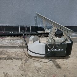 Lift Master Garage door opener 