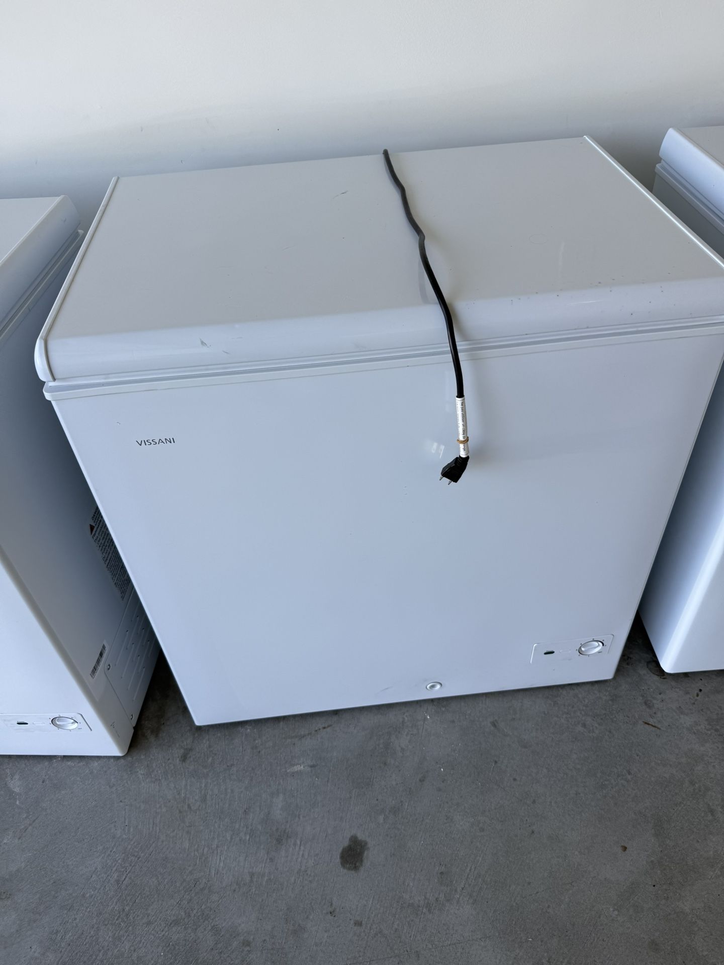 Vissani Chest Freezer 7 c.u