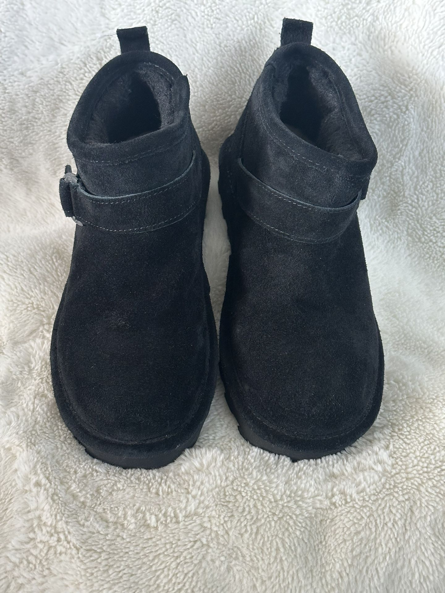 women’s bearpaw booties