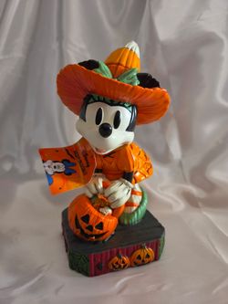 Disney Minnie Mouse Halloween Figurine with Tag