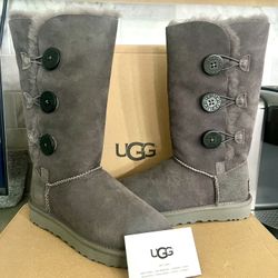 UGG Woman’s Bailey Button lll Suede Tall Boots Size 5 
