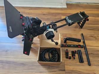 DSLR Camera Shoulder Rig Kit with Matte Box