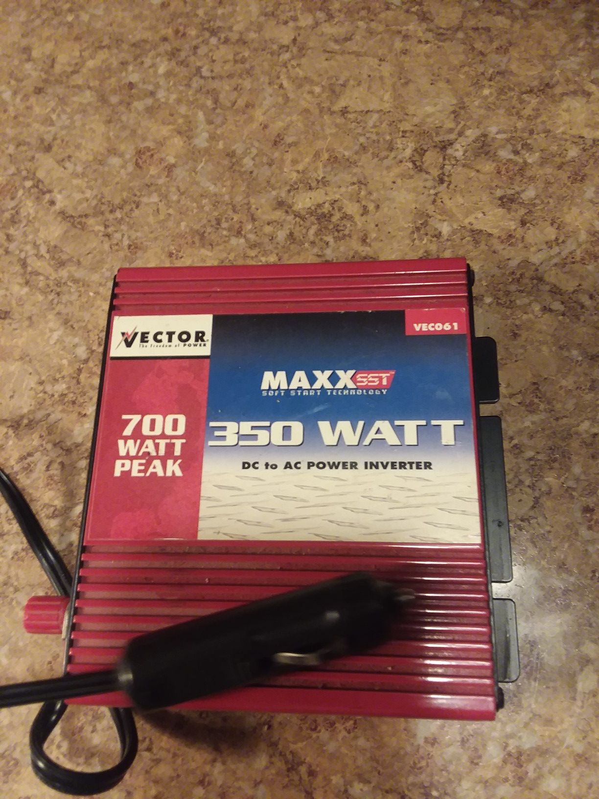Car power inverter