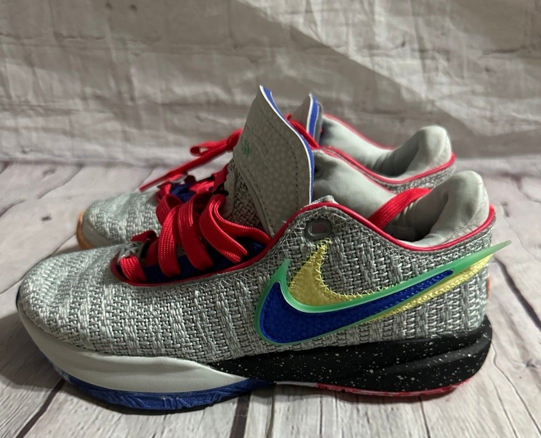 Nike LeBron 20 "NIKE LIFER" Size 4Y