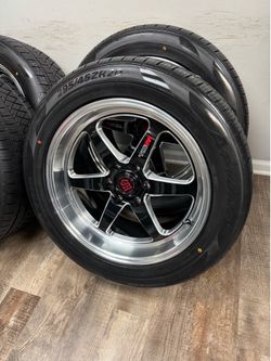 NEW 20x9.5 tis wheels wrapped in atturo az810 295/45r22