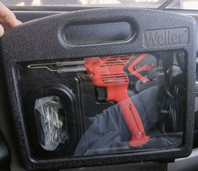 Weller 9400PKS 100W/140W Soldering Gun Kit in a storage case.
