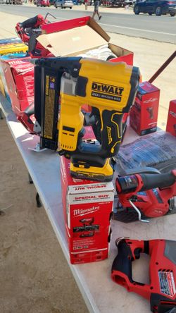 DEWALT
ATOMIC 20V MAX Lithium lon
Cordless 23 Gauge Pin Nailer
Tool Only