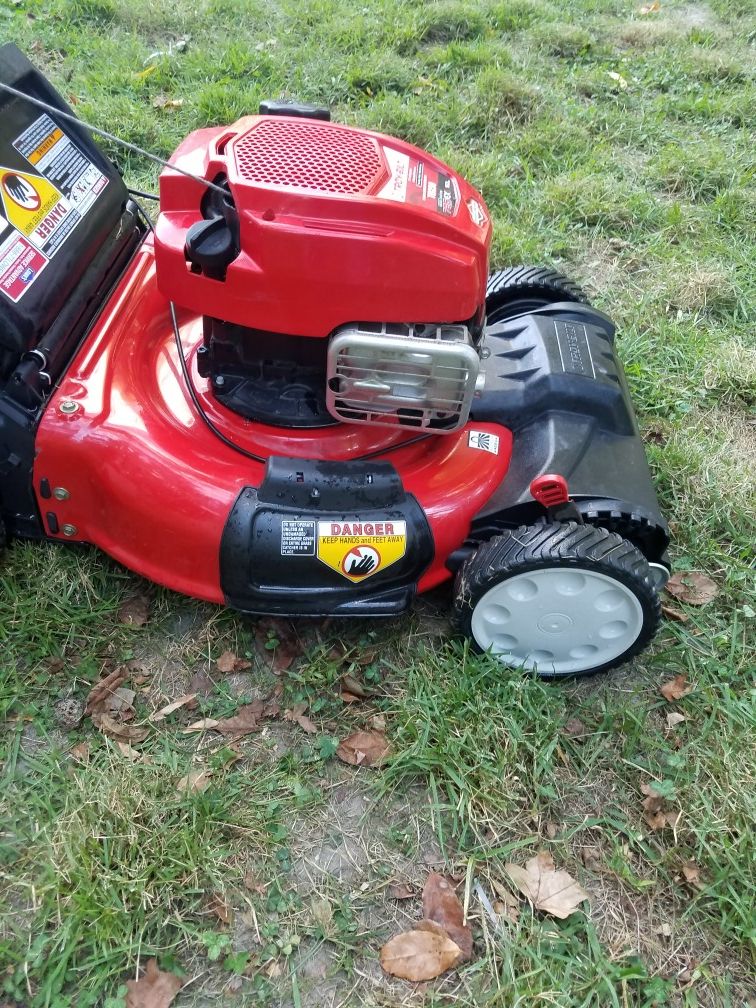 TROYBILT TB230/7.25HP/163CC/21"CUT SELFPROPELLED LAWN MOWER for Sale