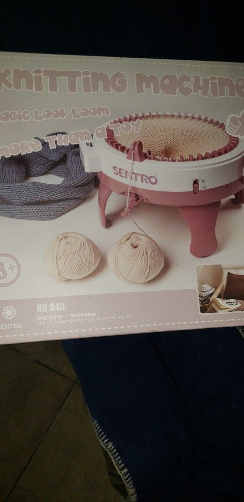 Knitting Machine