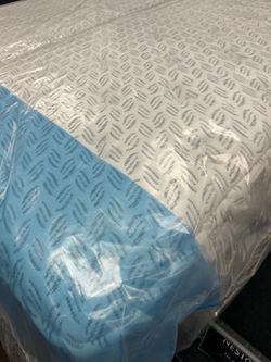 New Mattress Must Sell  (Unopened in Plastic)