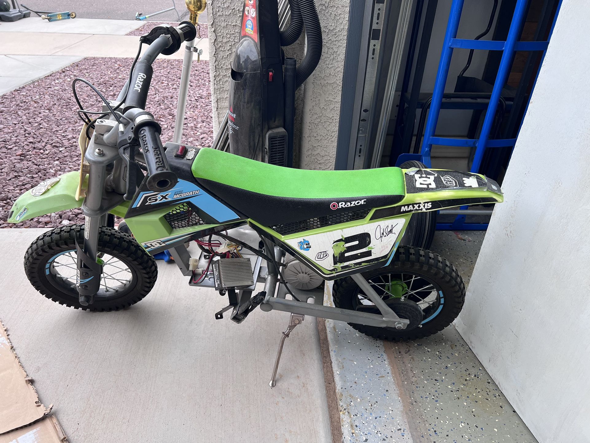 Razor Dirt Bike 