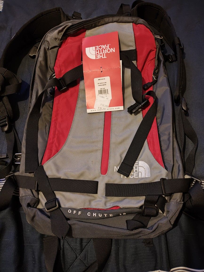 Used North face Off Chute18 Backpack for Hiking/Ski 