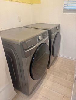 Samsung Washer-Dryer like new!