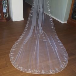 Beautiful New Wedding Veil Cathedral Length With Embroidery All The Way Around
